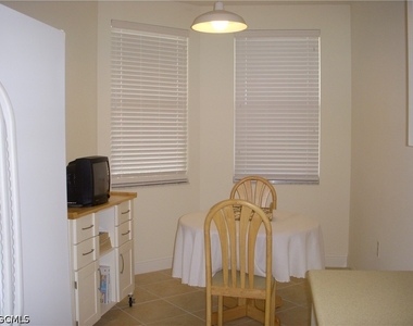 11021 Gulf Reflections Drive - Photo Thumbnail 7