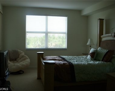 11021 Gulf Reflections Drive - Photo Thumbnail 12