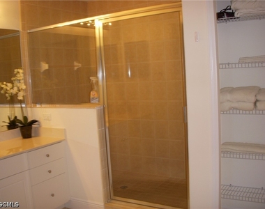 11021 Gulf Reflections Drive - Photo Thumbnail 14