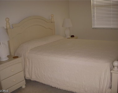 11021 Gulf Reflections Drive - Photo Thumbnail 16