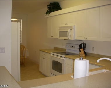 11021 Gulf Reflections Drive - Photo Thumbnail 6