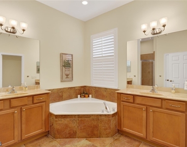 11801 Pine Timber Lane - Photo Thumbnail 26