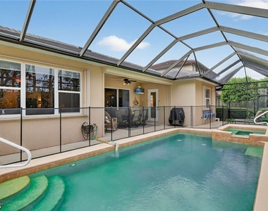 11801 Pine Timber Lane - Photo Thumbnail 4