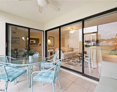 565 Beachwalk Circle - Photo Thumbnail 3