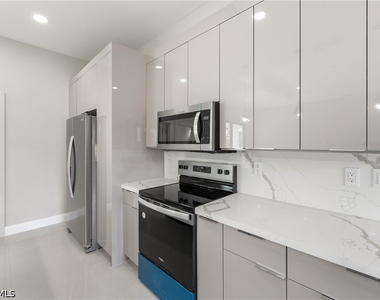 2903 37th Street W - Photo Thumbnail 14
