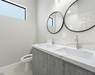 2903 37th Street W - Photo Thumbnail 16