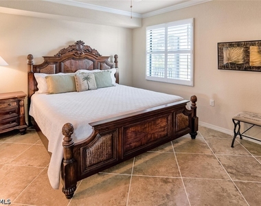 9719 Acqua Court - Photo Thumbnail 9