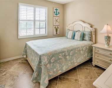 9719 Acqua Court - Photo Thumbnail 15