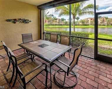 9528 Avellino Way - Photo Thumbnail 20