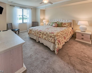 9528 Avellino Way - Photo Thumbnail 13