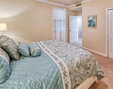 9528 Avellino Way - Photo Thumbnail 17