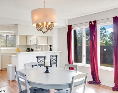 1645 Spoonbill Ln - Photo Thumbnail 5