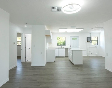 14820 Atlantic Avenue - Photo Thumbnail 28