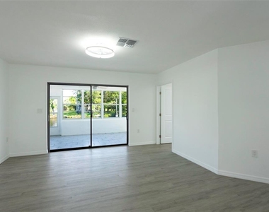 14820 Atlantic Avenue - Photo Thumbnail 21