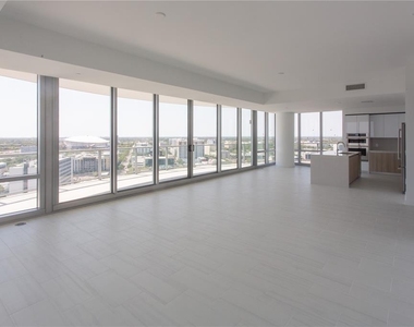 400 Central Avenue - Photo Thumbnail 2
