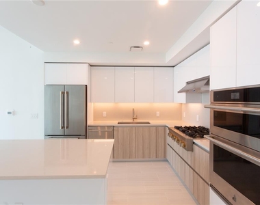 400 Central Avenue - Photo Thumbnail 3