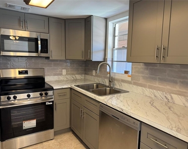 5154 Turquoise Lane - Photo Thumbnail 2