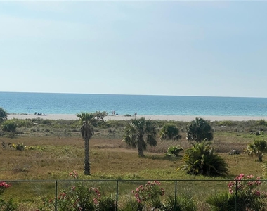 1200 Gulf Boulevard - Photo Thumbnail 6
