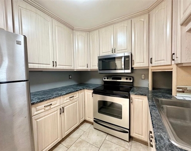 9099 108th Avenue - Photo Thumbnail 6
