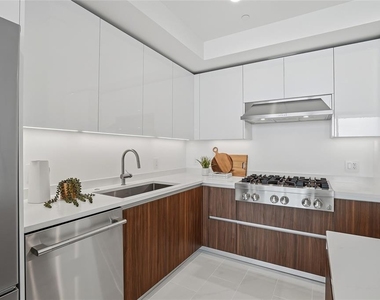 400 Central Avenue - Photo Thumbnail 7