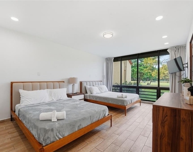 83 Beach Village Dr - Photo Thumbnail 10