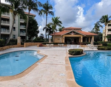 75 Ocean Drive - Photo Thumbnail 24