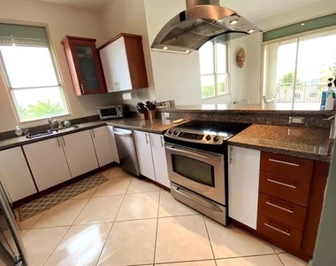 75 Ocean Drive - Photo Thumbnail 5