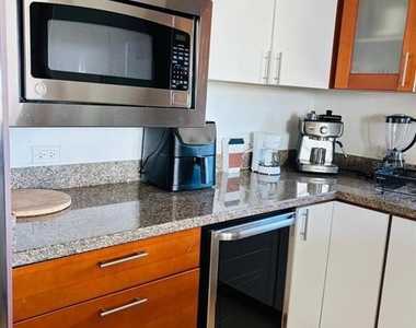75 Ocean Drive - Photo Thumbnail 6