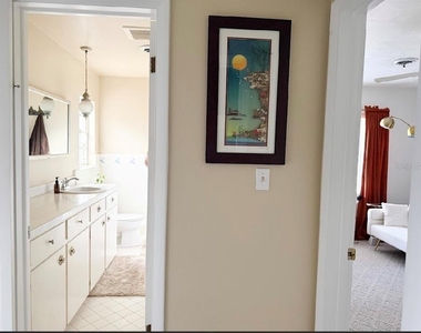 305 Se 10th Avenue - Photo Thumbnail 14