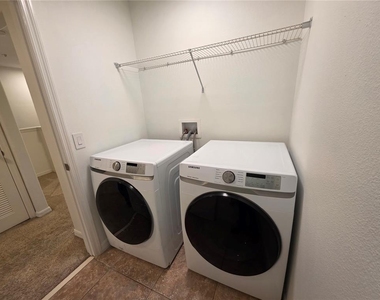 9464 Tawnyberry Street - Photo Thumbnail 14