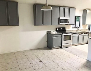 5419 Stirrup Way - Photo Thumbnail 10