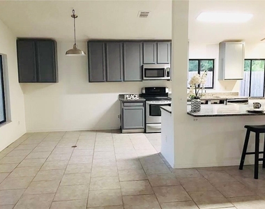 5419 Stirrup Way - Photo Thumbnail 11