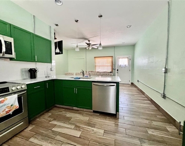 821 Mulberry Street - Photo Thumbnail 9