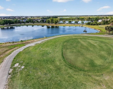 1323 Priory Circle - Photo Thumbnail 4