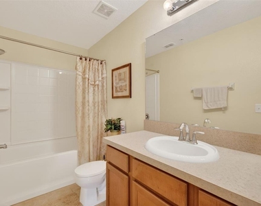 1323 Priory Circle - Photo Thumbnail 27