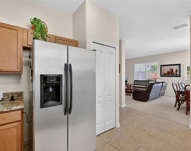 1323 Priory Circle - Photo Thumbnail 20
