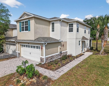 1323 Priory Circle - Photo Thumbnail 8