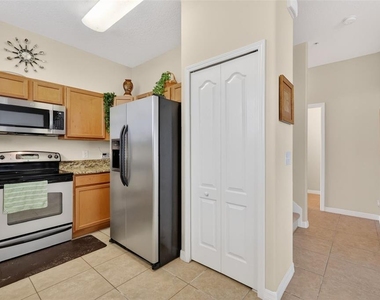 1323 Priory Circle - Photo Thumbnail 18