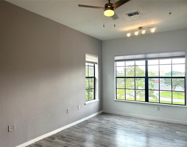 6137 Metrowest Boulevard - Photo Thumbnail 4
