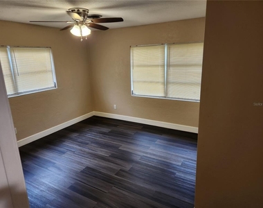 3246 Ne 7th Lane - Photo Thumbnail 17