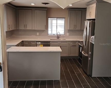 3246 Ne 7th Lane - Photo Thumbnail 28