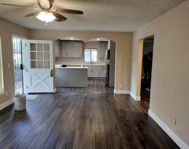 3246 Ne 7th Lane - Photo Thumbnail 14