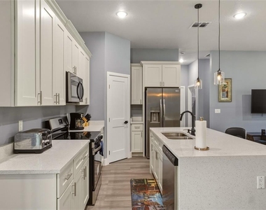 14919 Sw 46th Circle - Photo Thumbnail 12