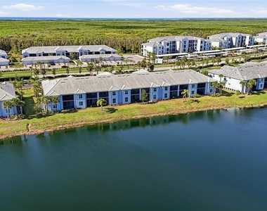 14204 Heritage Landing Boulevard - Photo Thumbnail 38