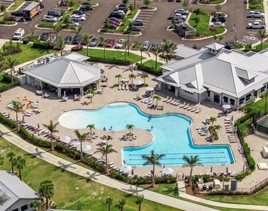 14204 Heritage Landing Boulevard - Photo Thumbnail 50