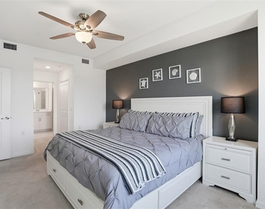 14204 Heritage Landing Boulevard - Photo Thumbnail 20