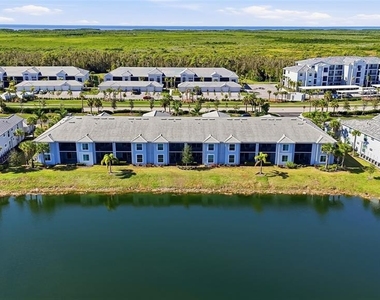 14204 Heritage Landing Boulevard - Photo Thumbnail 36