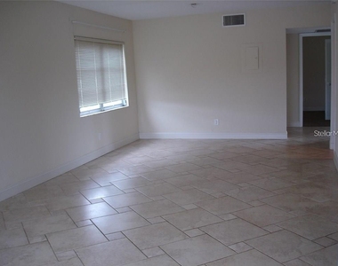 7211 W Country Club Drive N - Photo Thumbnail 10