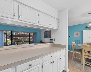 5669 Ashton Lake Drive - Photo Thumbnail 9