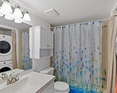 5669 Ashton Lake Drive - Photo Thumbnail 14
